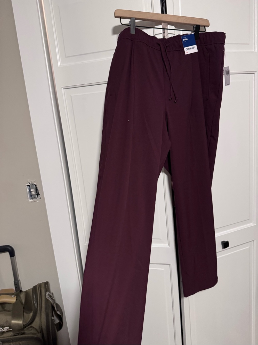 Old Navy Women’s Drawstring Travel Pants - Burgundy